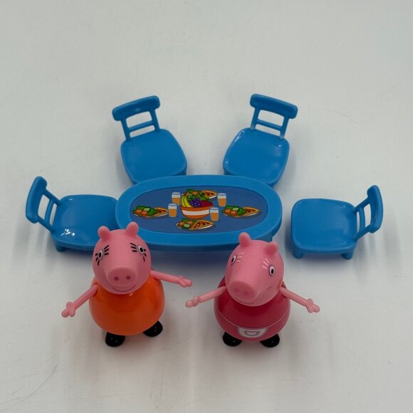 PEPPA PIG Deluxe House Furniture Replacements Kitchen Table 4 Chairs 2 Pigs - Picture 1 of 10